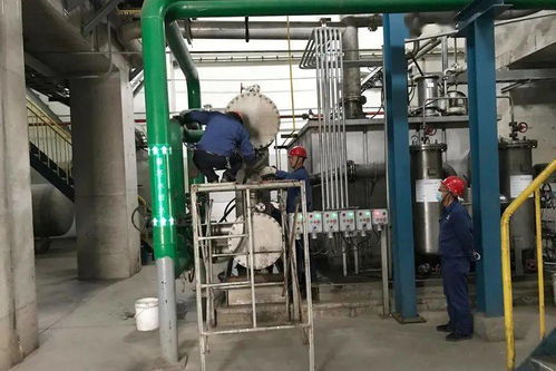 豐喜國泰運營部空分車間清洗稀油站油冷卻器 提高設備運行效率