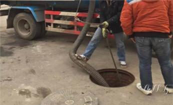 廣州高壓吸糞車清洗馬桶廁所管道疏通 (吸抽清理清掏清運化糞池-污水池-工業廢水池-污水沙井-專業公司師傅熱線服務電話)
